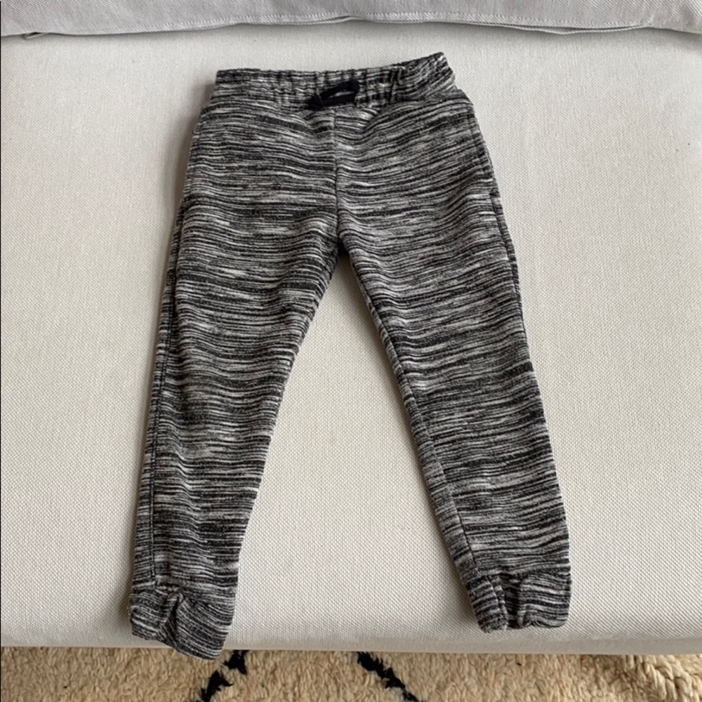 Zara girls joggers size 5